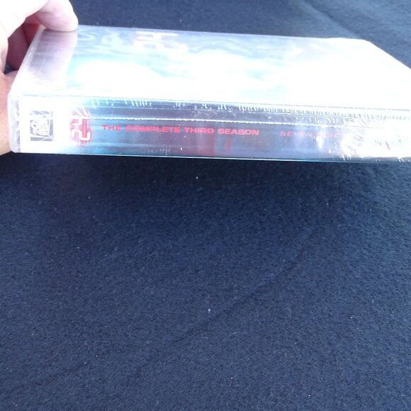 24 The Complete Third Season Seven-Disc Set Sealed - Picture 4 of 4